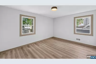15 Elberta Road, Maplewood, NJ 07040 - Photo 32