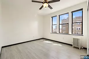 6601 Broadway D7, West New York, NJ 07093 - Photo 12