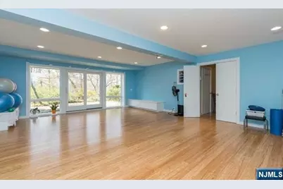192 Stonehurst Drive, Tenafly, NJ 07670 - Photo 16