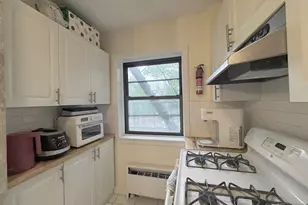 500 Linwood Dr 2G, Fort Lee, NJ 07024 - Photo 8