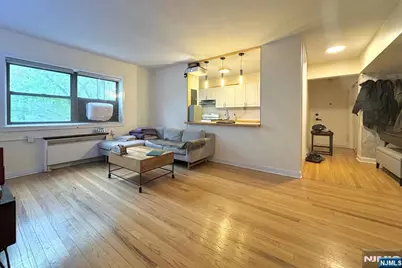 500 Linwood Drive 2G #2G, Fort Lee, NJ 07024 - Photo 10