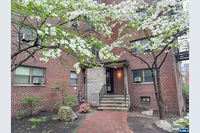 500 Linwood Drive 2G #2G, Fort Lee, NJ 07024 - Photo 1