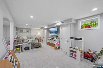 741 Briarcliff Avenue, Maywood, NJ 07607 - Photo 18