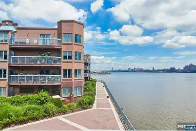 302 Chase Court 302 #302, Edgewater, NJ 07020 - Photo 44