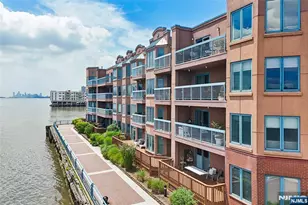 302 Chase Ct 302, Edgewater, NJ 07020 - Photo 42