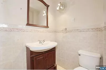 325 New Bridge Road, Bergenfield, NJ 07621 - Photo 34