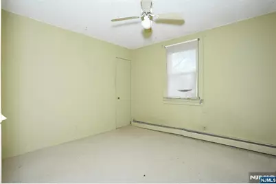 325 New Bridge Road, Bergenfield, NJ 07621 - Photo 26
