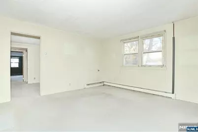 325 New Bridge Road, Bergenfield, NJ 07621 - Photo 22