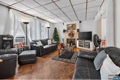 85 10th Street, Newark, NJ 07107 - Photo 18