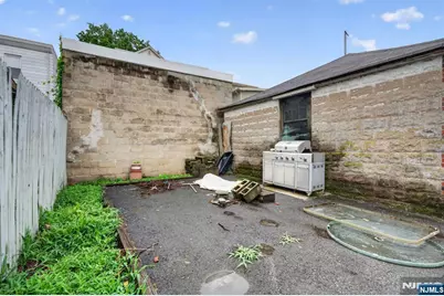 85 10th Street, Newark, NJ 07107 - Photo 38