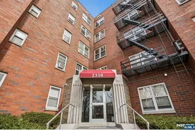 2350 Linwood Avenue 4E #4E, Fort Lee, NJ 07024 - Photo 2