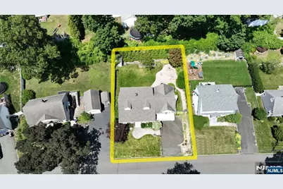211 Spruce Street, Midland Park, NJ 07432 - Photo 34