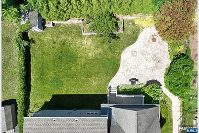 211 Spruce Street, Midland Park, NJ 07432 - Photo 38