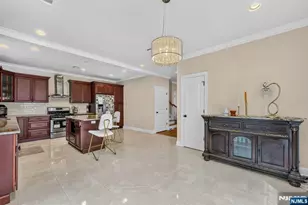 809 Edgewood Ln, Fort Lee, NJ 07024 - Photo 12