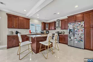 809 Edgewood Ln, Fort Lee, NJ 07024 - Photo 8