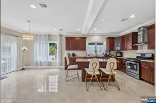 809 Edgewood Ln, Fort Lee, NJ 07024 - Photo 10