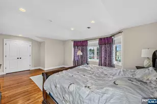 809 Edgewood Ln, Fort Lee, NJ 07024 - Photo 18