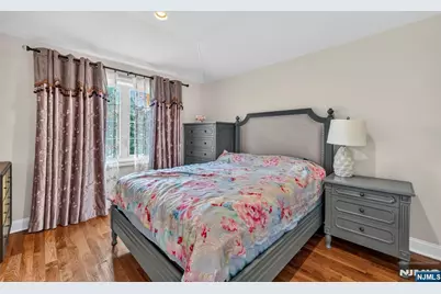 809 Edgewood Lane, Fort Lee, NJ 07024 - Photo 20