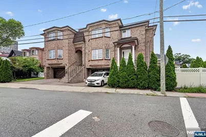 809 Edgewood Lane, Fort Lee, NJ 07024 - Photo 38