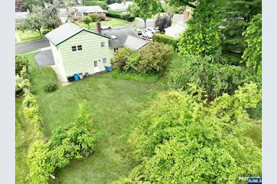678 Oakley Place, Oradell, NJ 07649 - Photo 28