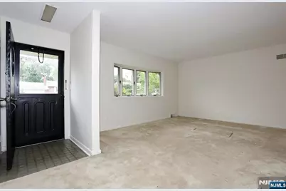 678 Oakley Place, Oradell, NJ 07649 - Photo 4