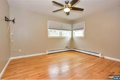 362 Cornell Street, Wyckoff Township, NJ 07481 - Photo 14