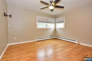 362 Cornell St, Wyckoff Township, NJ 07481 - Photo 14