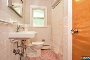 362 Cornell St, Wyckoff Township, NJ 07481 - Photo 12