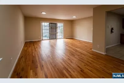 26-28 Mount Pleasant Avenue, Newark, NJ 07104 - Photo 4