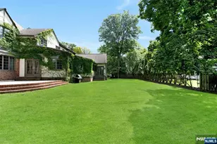 512 Warwick Ave, Teaneck Township, NJ 07666 - Photo 30