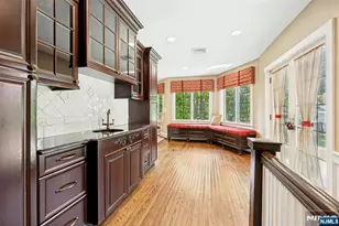 512 Warwick Ave, Teaneck Township, NJ 07666 - Photo 6