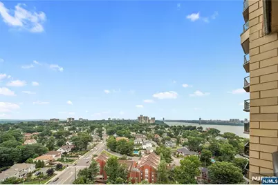 900 Palisade Avenue 17K #17K, Fort Lee, NJ 07024 - Photo 12