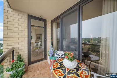 900 Palisade Avenue 17K #17K, Fort Lee, NJ 07024 - Photo 10