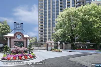 900 Palisade Avenue 17K #17K, Fort Lee, NJ 07024 - Photo 1
