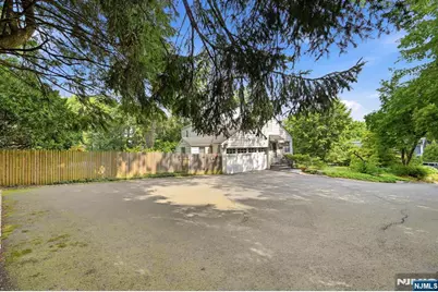 419 Sicomac Avenue, Wyckoff Township, NJ 07481 - Photo 16