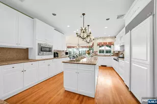 817 Peach Tree Ln, Franklin Lakes, NJ 07417 - Photo 14