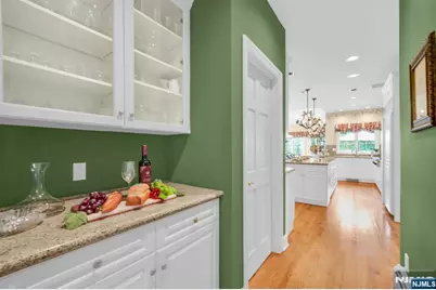817 Peach Tree Lane, Franklin Lakes, NJ 07417 - Photo 20