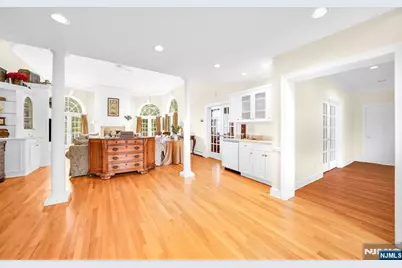 817 Peach Tree Lane, Franklin Lakes, NJ 07417 - Photo 6