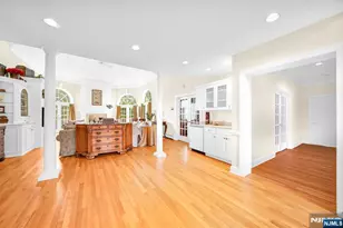 817 Peach Tree Ln, Franklin Lakes, NJ 07417 - Photo 6