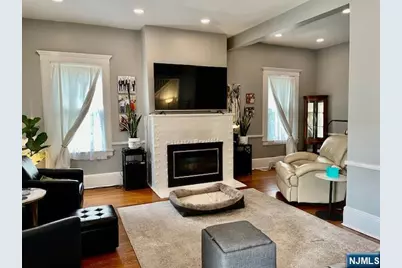 889 Circle Avenue, Franklin Lakes, NJ 07417 - Photo 2