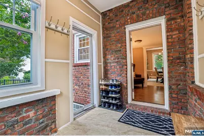 293 Euclid Avenue, Hackensack, NJ 07601 - Photo 18