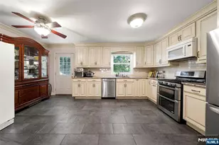 693 Probst Ave A, Fairview, NJ 07022 - Photo 6