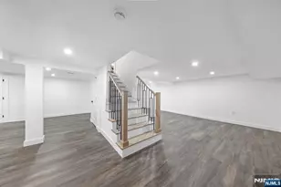 31-02 Gentner Rd, Fair Lawn, NJ 07410 - Photo 36