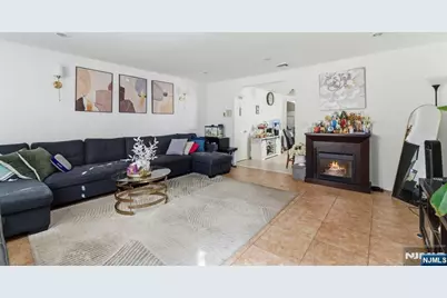 270 Westervelt Place, Lodi, NJ 07644 - Photo 2