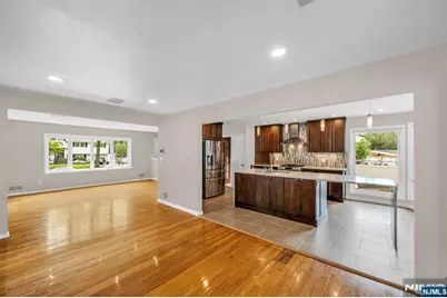 45 Jay Drive, Paramus, NJ 07652 - Photo 12