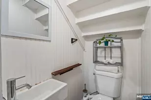 321 Glen Ave, Ridgewood, NJ 07450 - Photo 18
