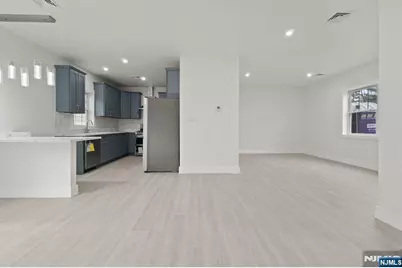 411 A Clinton Avenue, Northvale, NJ 07647 - Photo 6