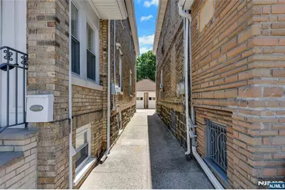 8128 Kennedy Boulevard, North Bergen, NJ 07047 - Photo 48