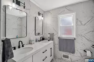 31-07 Garfield Pl, Fair Lawn, NJ 07410 - Photo 16