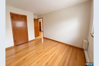 40 Stuyvesant Avenue 4 #4, Lyndhurst Township, NJ 07071 - Photo 8
